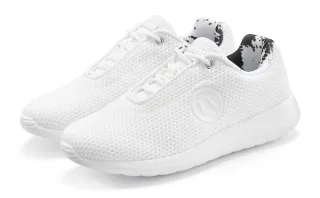 LASCANA ACTIVE Sneaker "Halbschuh, Turnschuhe," mit atmungsaktivem Mesh-Obermaterial, herausnehmbare Innensohle