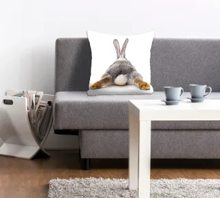 queence Dekokissen "Rabbit Tail" mit einem Hasenschwanz