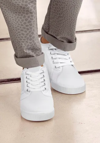 LASCANA Sneaker aus Textil, Schnürhalbschuh, Freizeitschuh, Turnschuh