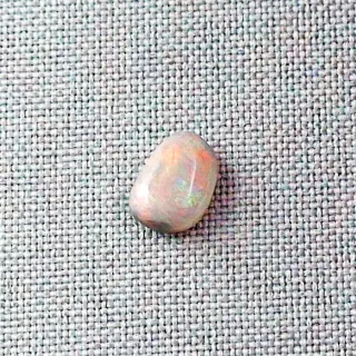 2,11 ct White Opal Multicolor Edelstein als Ringstein