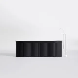 Steinberg Serie 740 Freistehende Badewanne, 1710x720x560mm, mit Ablaufgarnitur, außen matt black, in 7408010SW