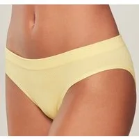 LASCANA Slip aus angenehm weicher Baumwolle