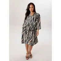 Aniston PLUS Tunikakleid im extravaganten Zebra-Print