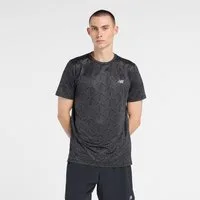New Balance Laufshirt SPORT ESSENTIAL PRINTED T-SHIRT für Lauftraining und vielseitige Aktivitäten, aus Polyester