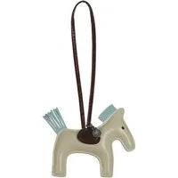 EQuest Taschenanhänger Taschenanhänger Pferd, Beige, Stilvolles Accessoire für Pferdeliebh...