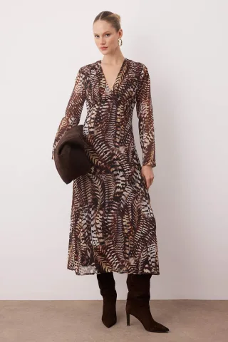 Langes Maxikleid mit Paisleymuster für Damen, A-Linie, perfekt für Abend und Alltag.