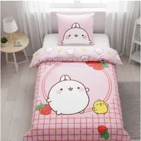 MTOnlinehandel Kinderbettwäsche Molang Kawaii „Strawberry“ 135x200 + 80x80 cm, Renforcé, Piu Piu, 100% Baumwolle, 2 teilig, Trendiges Design in sanften Rosatönen – weich & atmungsaktiv