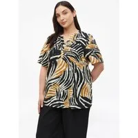 s.Oliver Kurzarmbluse Bluse Strukturierte Viskosemix-Bluse mit All-over-Print