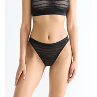 sloggi String FREE Evolve super weich, dehnfähig, Spitzendetails