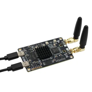 ZYNQ7010 AD9363 Software-Defined Radio Development Board 10MHz-6GHz 512MB DDR3 USB3320 TCXO 40MHz +0.5PPM 32MB QSPI Plut