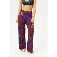 Mey Schlafhose Mey Hose lang Serie Cosmic Garden Floral Hose (1-tlg) Moderne Loungehose, weiches Modal, gemustert