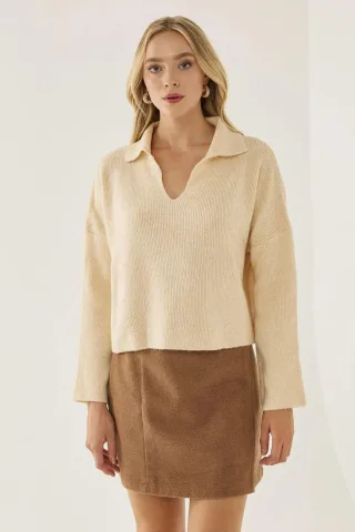 Lässiger Pullover mit Hemdkragen