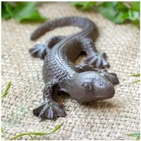 Antikas Wanddekoobjekt Hübscher Gecko Eidechse als Dekoration, Salamander aus Gusseisen
