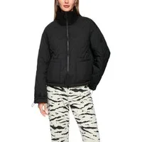Marc Cain Steppjacke Tiger Mania Premium Damenmode mit hohem Stehkragen, moderne, wellenförmige Steppung