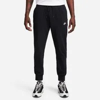 Nike Sportswear Jogginghose Nike Club Men's Knit Joggers mit Eingrifftaschen, aus weichem Jersey-Material
