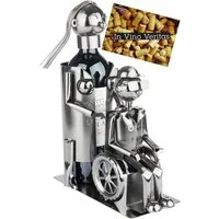 BRUBAKER Weinflaschenhalter Pflegerin mit Rollstuhlfahrer - Metall Skulptur mit Rollstuhl, (1-St., Flaschenständer mit Geschenkkarte), Wein Geschenk für Rollstuhlfahrer, Krankenpfleger und Altenpfleger