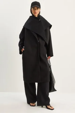 Oversized Mantel mit Schalkragen und Knöpfen