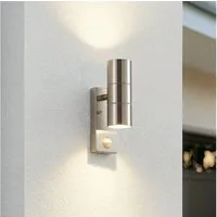 Lindby Außen-Wandleuchte Eyrin, Edelstahl Alu IP44mit Bewegungsmelder, 2 x 7,5 W LED