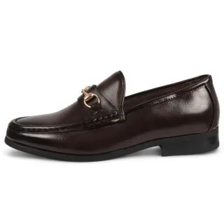 Braune Herren-Loafer mit goldener Schnalle, elegante Slipper