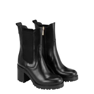 Amy Chelsea Boot