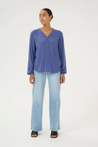 Blau