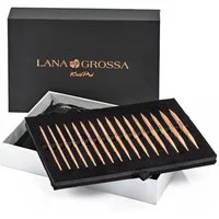 LANA GROSSA Rundstricknadeln Rundstricknadel-Set Buche Tanja Steinbach Edition 3,5 - 8,0 mm, Stricknadelset mit acht Nadelspitzenpaaren aus Holz 3,5 - 8,0 mm, Buchenholz, Schraubsystem, elegante Aufbewahrungsbox