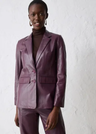 bonprix Blazer aus Lammnappa, rot, Gr.48, Modischer Lederblazer aus Lammnappa mit Pattentaschen, vielseitig kombinierbar., aus Nappaleder