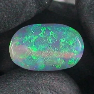 4,69 ct. Black Crystal Opal aus Australien – Opalstein