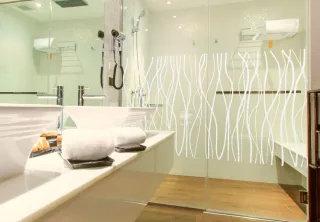 Fenster Sichtschutzfolie mit Motiv "Schilf"
