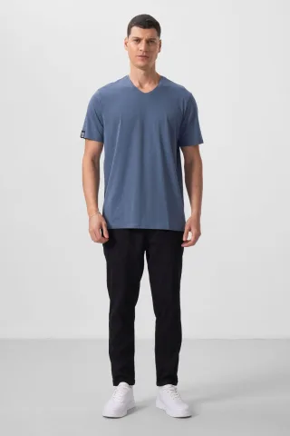 Herren Chinos mit geradem Schnitt aus Gabardine