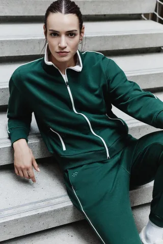 Oversized Sweatshirt und Hose mit Reißverschlusskragen Set