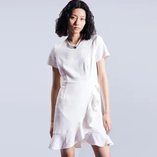Kurzes Skaterkleid mit Rüschen