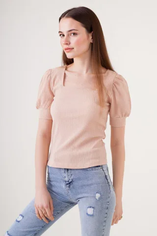 Slim Fit Quadratkragenbluse