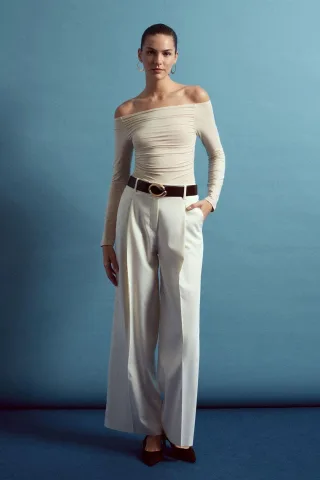 Hochtaillierte weite Crepe-Hose