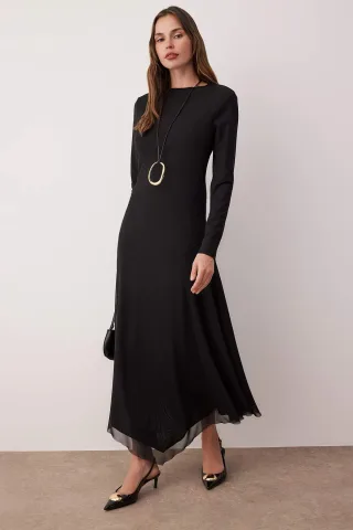 Langes, elegantes, figurbetontes Maxikleid mit Hijab für Damen – perfekt für den Abend.