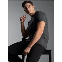 Trigema T-Shirt TRIGEMA Slim Fit T-Shirt aus DELUXE Baumwolle (1-tlg)