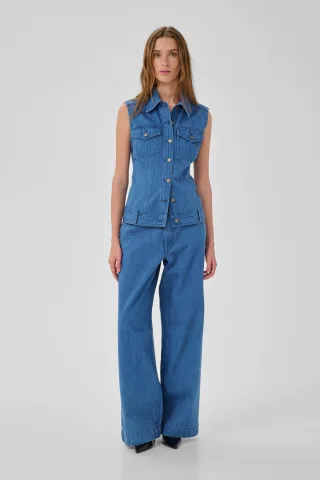 Blau