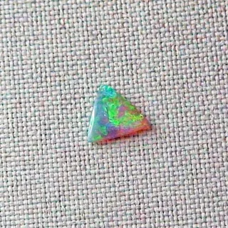 0,76 ct. Black Crystal Opal Multicolor 8,11 x 8,19 x 2,19 mm