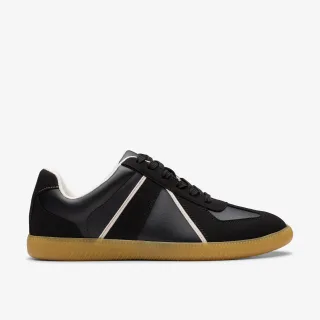 Nykole Schritt Schwarze Turnschuhe