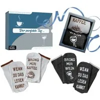 Lucadeau Freizeitsocken Geschenke für Frauen und Männer mit Anti-rutsch Spruch (Geschenkset, 2 Paar) Bring mir Kaffee, Wein, Gr. 36-43, Geburtstagsgeschenk