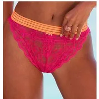 Vivance by Lascana Tanga aus elastischer Spitze mit modischen Kontrastfarben