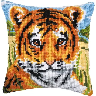 Kreuzstichkissen "Tiger-Baby"
