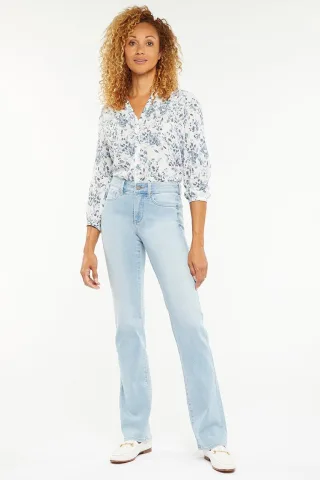 Marilyn Straight Jeans Hellblaue Premium-Denim | Northstar