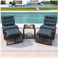 Merax Gartenlounge-Set aus Polyratten und Eisenrahmen, Loungeset mit Kissen & Glasplatte, (5-tlg., Loungeset für Terrasse, Balkon und Garten), 4-Sitzer Gartenmöbel Set mit Tisch, 2 Stühle und 2 Hocker