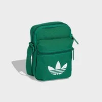 adidas Originals Sporttasche ADICOLOR FB, aus Polyester, kompakte Größe