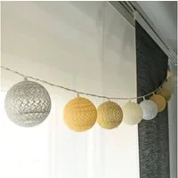 K&L Wall Art LED-Lichterkette Cotton Ball Kinderzimmer Lichterkette 20 LED Deko Kugeln aus Baumwolle, 20-flammig, Gelb Gold Silber Farbton