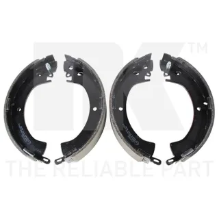 NK Bremsbackensatz hinten Mitsubishi Delica L L200 L400