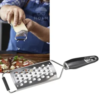 Scharfe Küchenreibe aus Metall mit ergonomischem Griff | Holm Grobreibe. Die strukturierte Speisenzubereitung für Ihren geordneten Alltag.