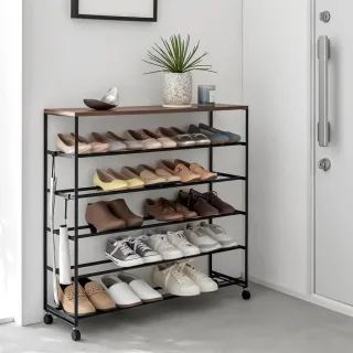 Yamazaki Schuhregal mobil auf Rollen Tower – Metall Holz schwarz. Setzen Sie moderne Akzente und genießen Sie Ordnung für ca. 20 Paar Schuhe.