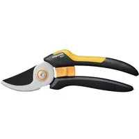 Fiskars Gartenschere Solid™ M Bypass-Gartenschere P321 1057162
